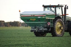 Fertilizadora____57d6ad4646fd5.jpg