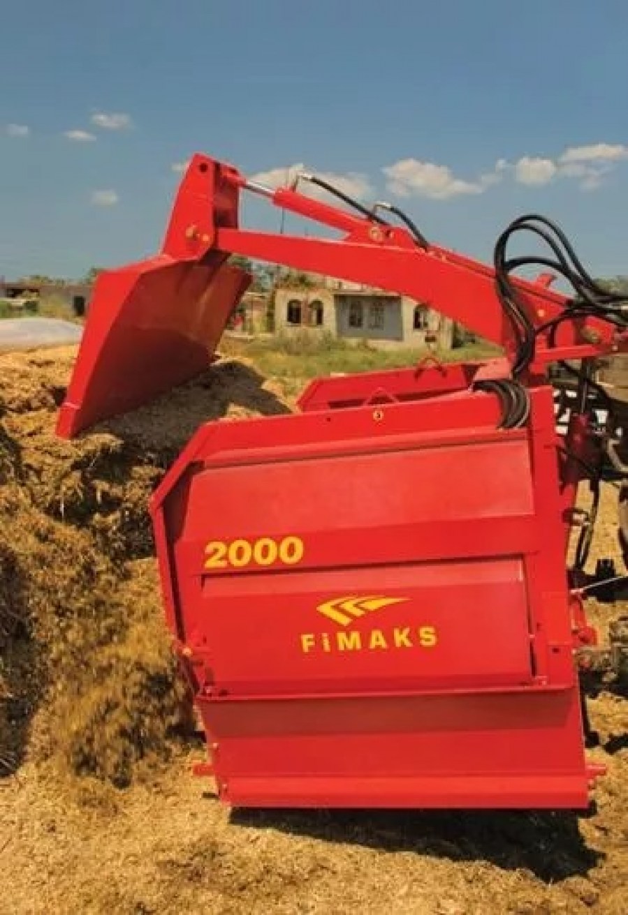 desensiladora-fimaks-2-m3-maquinaria-agricola-D_NQ_NP_804961-MLU26905552392_022018-F7
